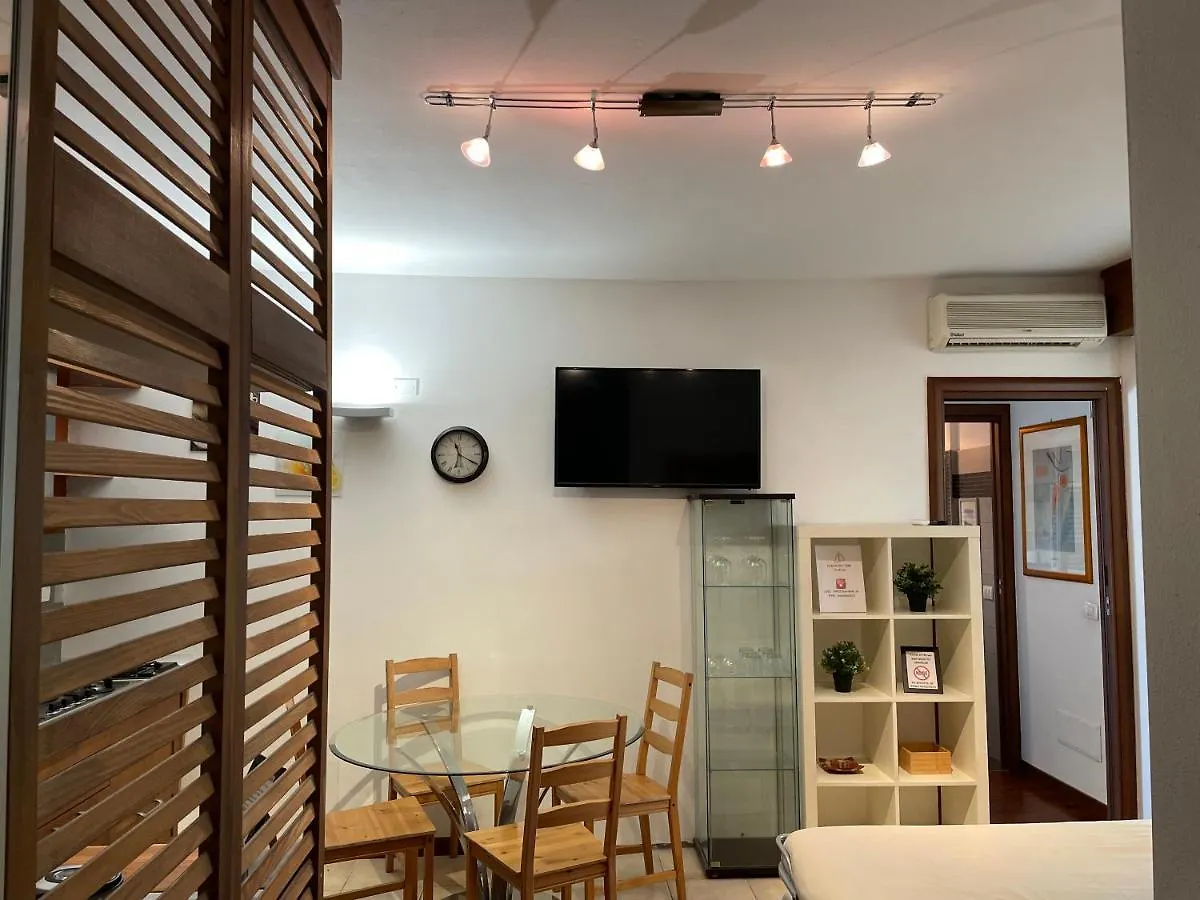 Pvt Terrace Connected To Duomo Apartment Sesto San Giovanni